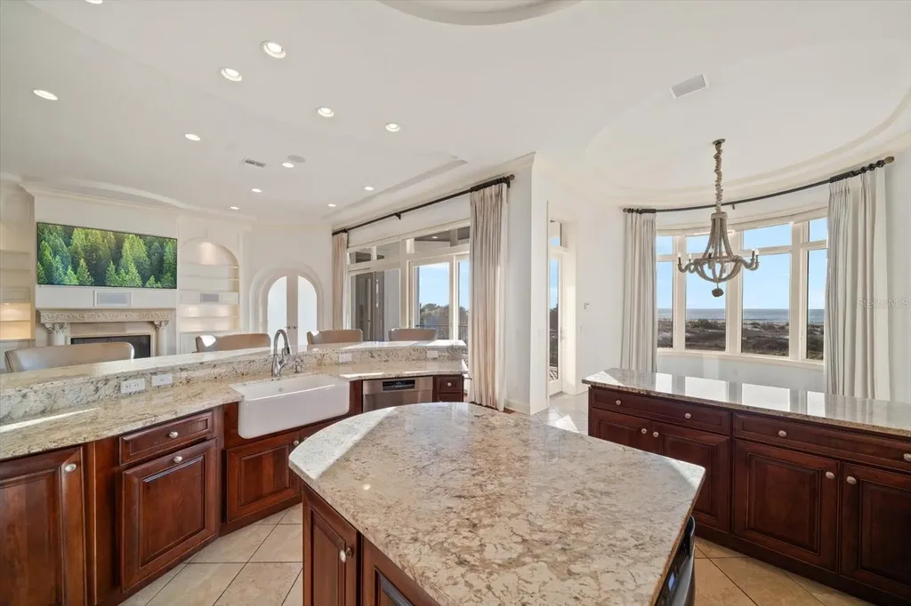 1040 Eldorado Avenue Clearwater Beach FL 33767