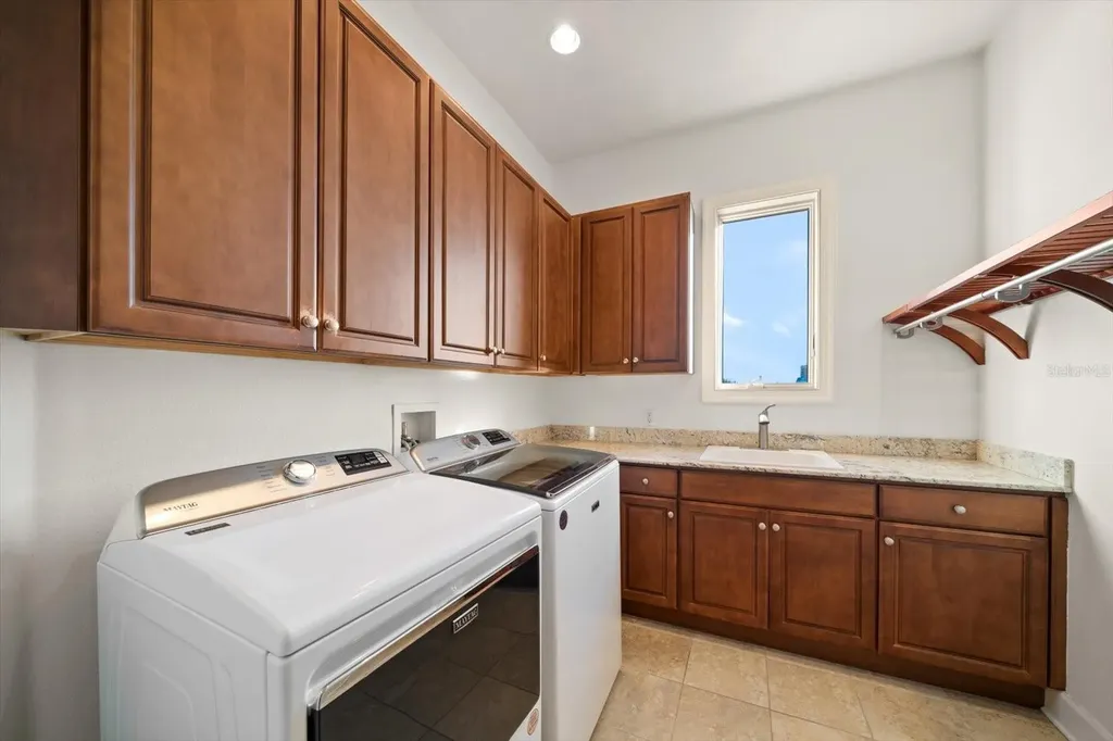 1040 Eldorado Avenue Clearwater Beach FL 33767