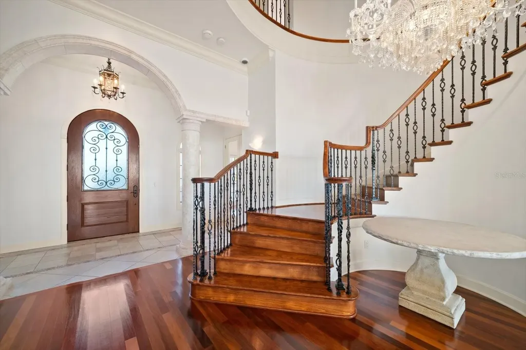 1040 Eldorado Avenue Clearwater Beach FL 33767