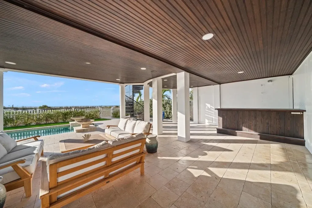 1040 Eldorado Avenue Clearwater Beach FL 33767