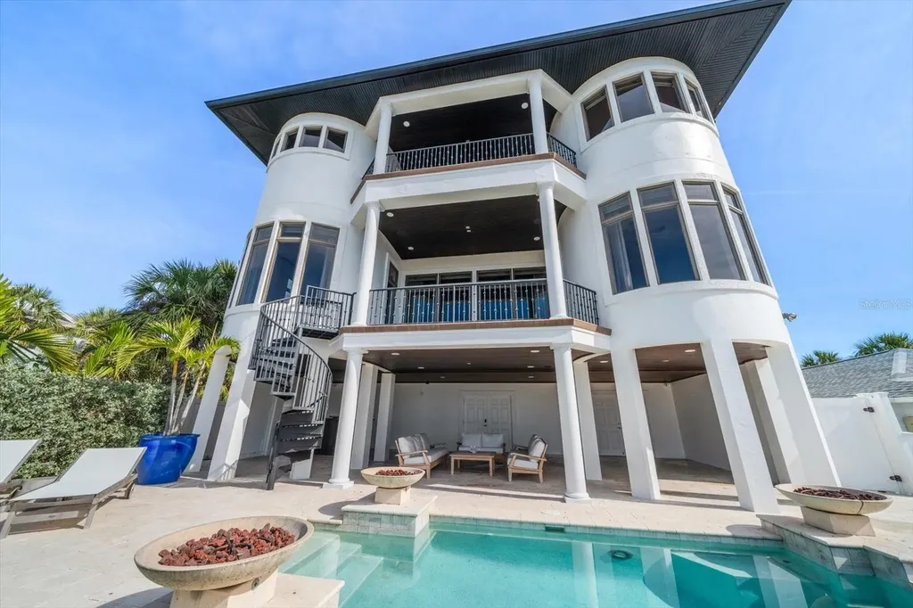 1040 Eldorado Avenue Clearwater Beach FL 33767
