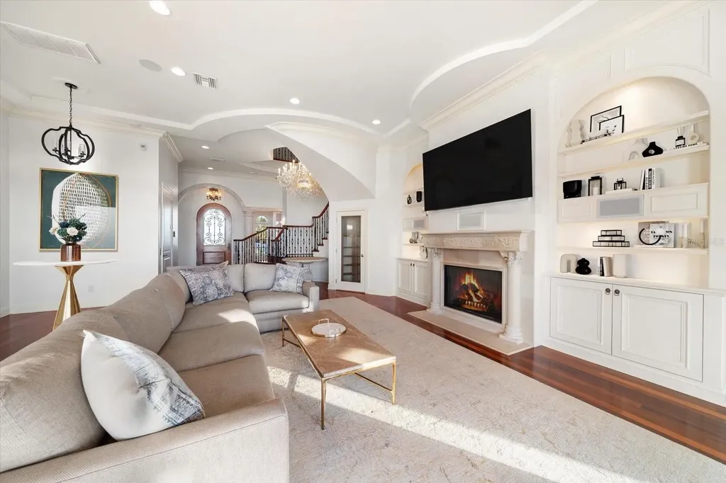 1040 Eldorado Avenue Clearwater Beach FL 33767