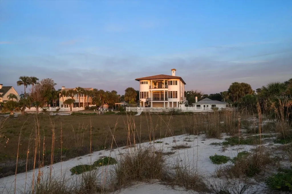 1040 Eldorado Avenue Clearwater Beach FL 33767