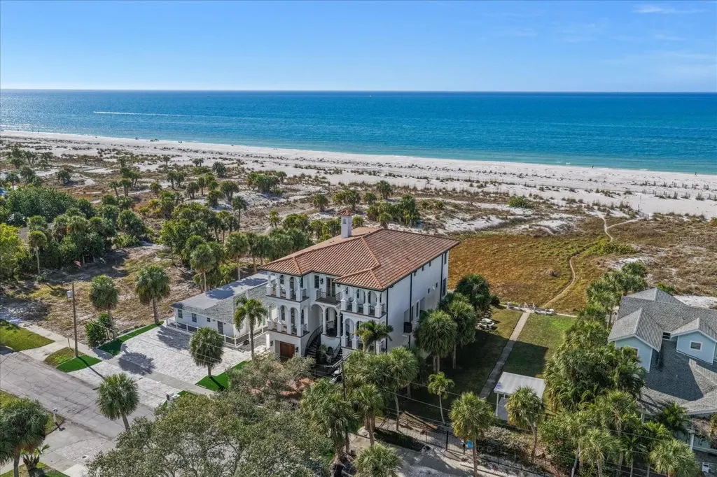 1040 Eldorado Avenue Clearwater Beach FL 33767