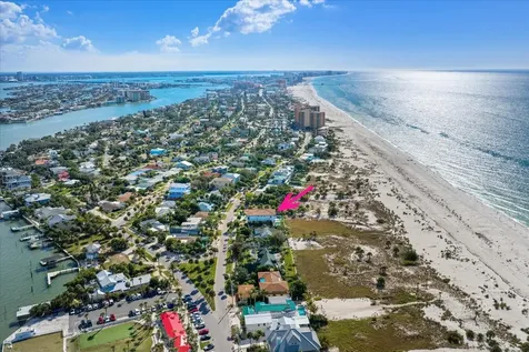 1040 Eldorado Avenue Clearwater Beach FL 33767