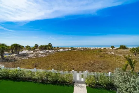 1040 Eldorado Avenue Clearwater Beach FL 33767