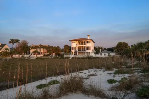1040 Eldorado Avenue Clearwater Beach FL 33767
