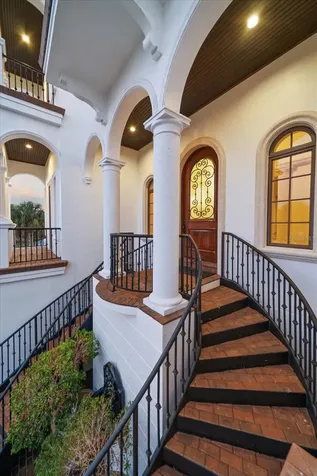 1040 Eldorado Avenue Clearwater Beach FL 33767
