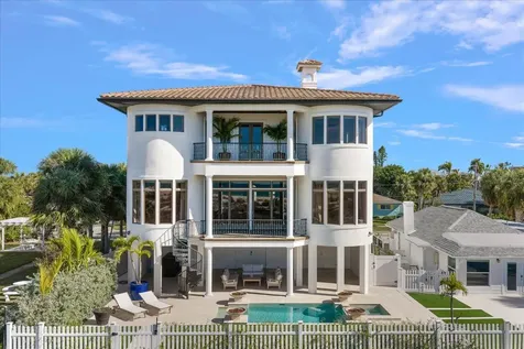 1040 Eldorado Avenue Clearwater Beach FL 33767