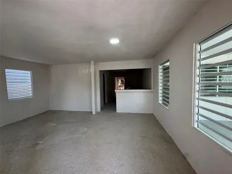 Calle 6 Medania Alta Loiza PR 00772