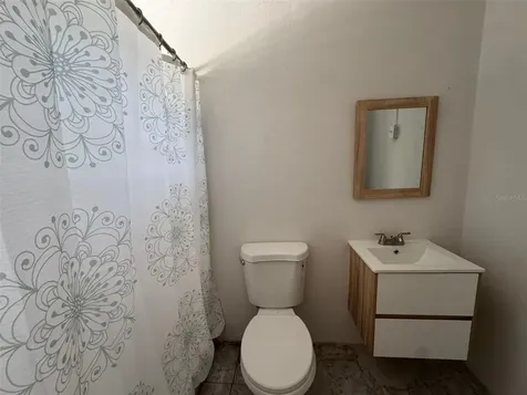 Calle 6 Medania Alta Loiza PR 00772