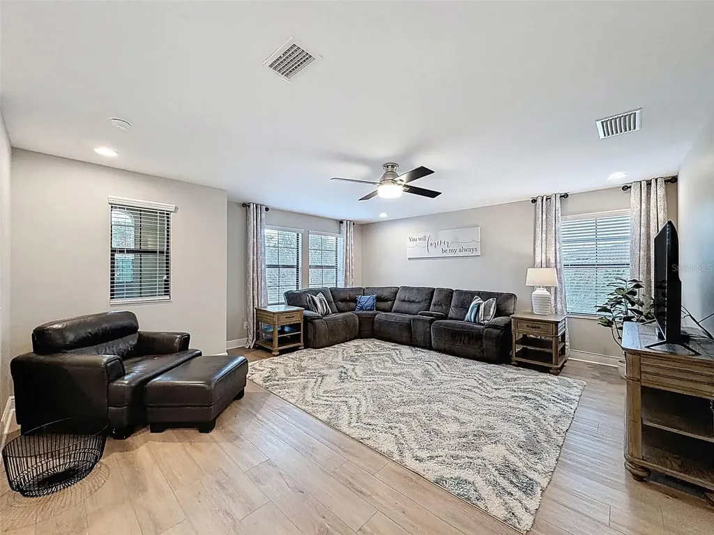 4312 Burdick Loop Odessa FL 33556