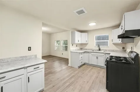 129 W Park Avenue Lake Wales FL 33853