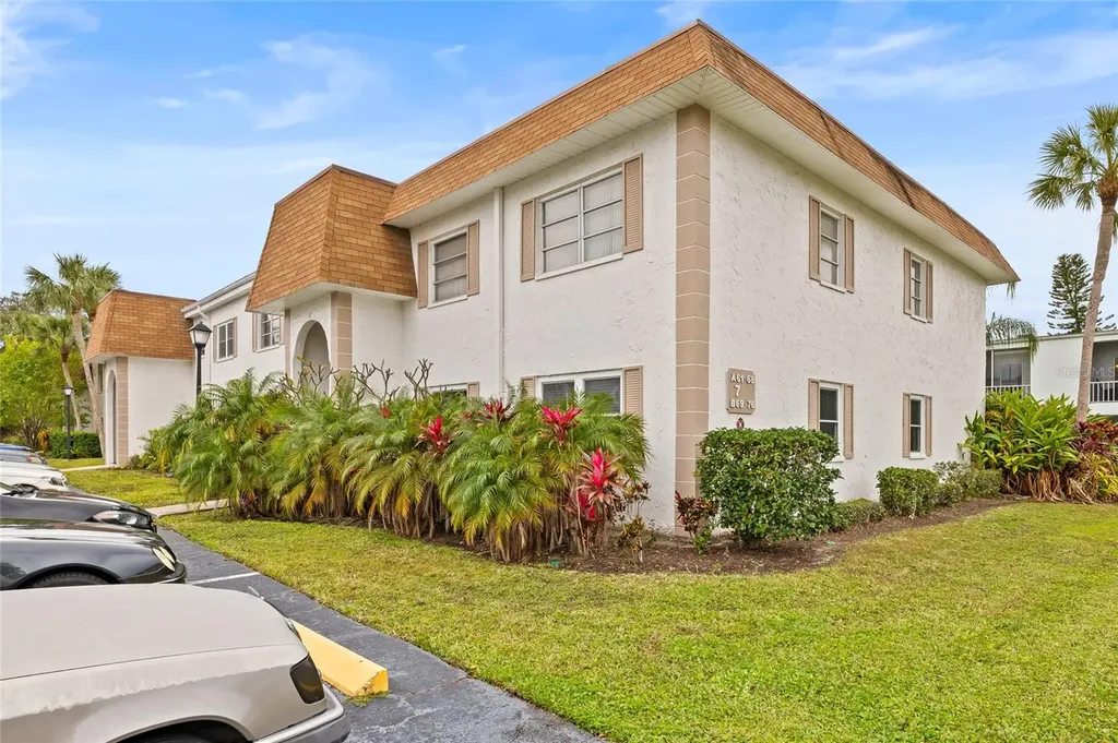379 S Mcmullen Booth Road Clearwater FL 33759