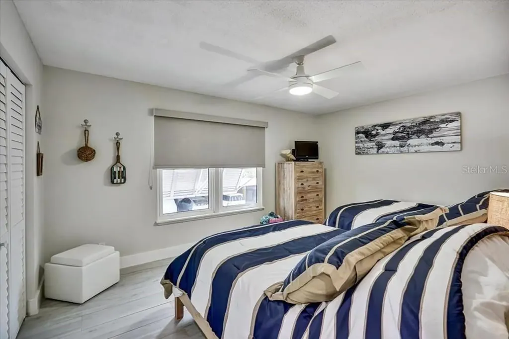 6046 W Peppertree Way Sarasota FL 34242