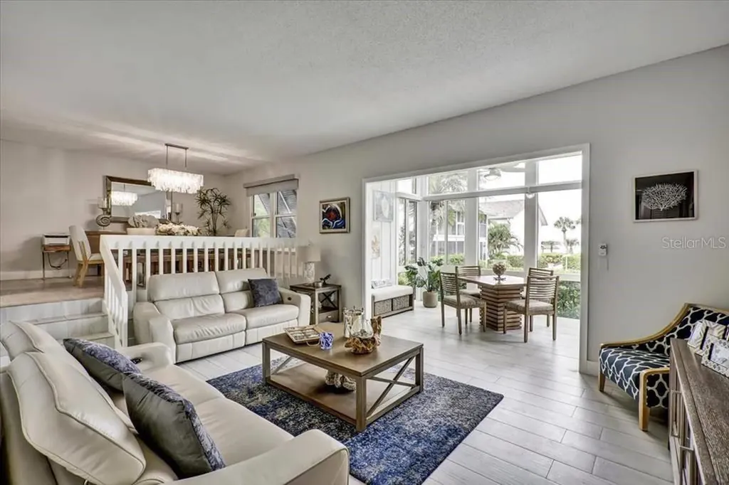 6046 W Peppertree Way Sarasota FL 34242
