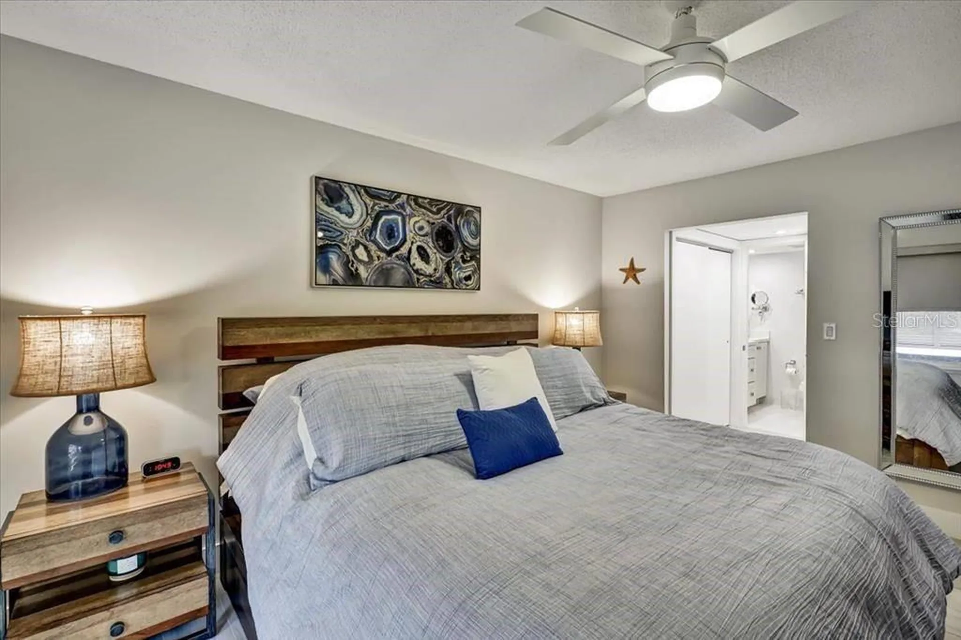 6046 W Peppertree Way Sarasota FL 34242