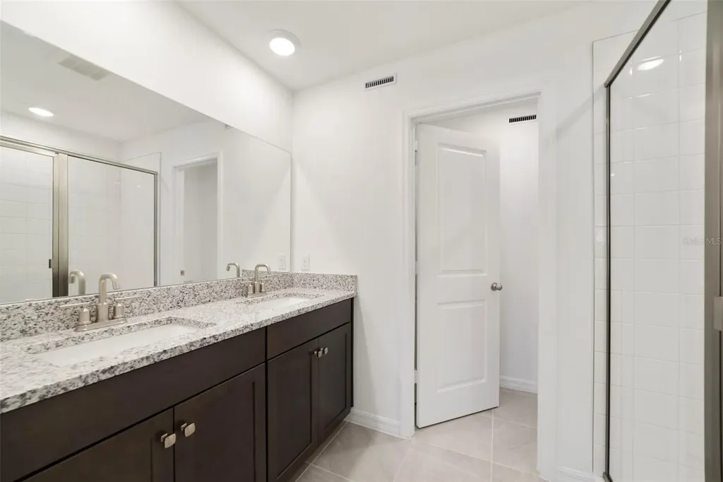 1685 Greenleaf Woods Cove Oviedo FL 32765