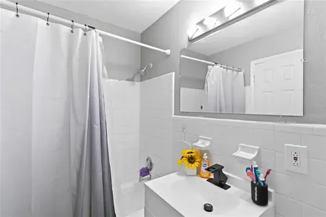 568 E Normandy Boulevard Deltona FL 32725