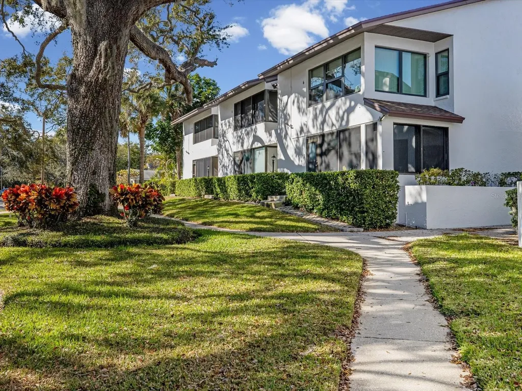 413 S Bayshore Boulevard Safety Harbor FL 34695