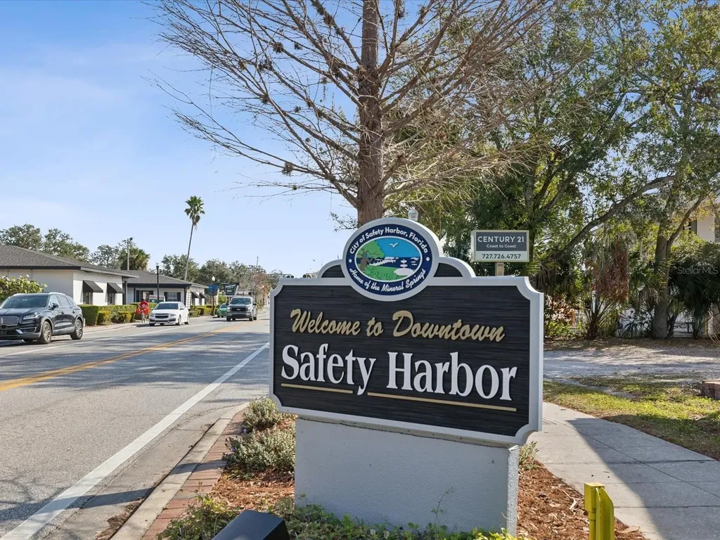 413 S Bayshore Boulevard Safety Harbor FL 34695
