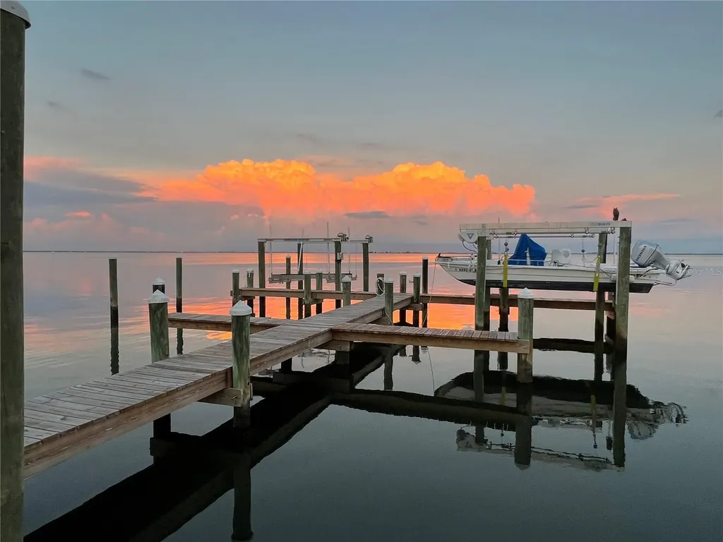 413 S Bayshore Boulevard Safety Harbor FL 34695