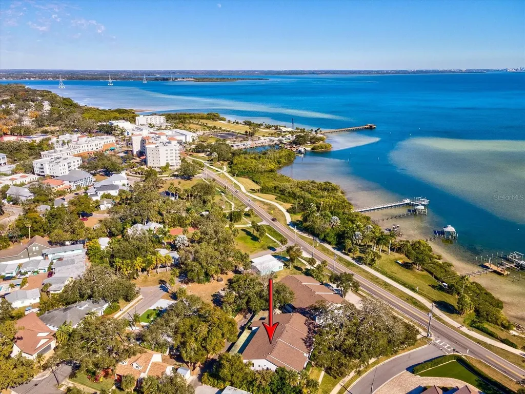 413 S Bayshore Boulevard Safety Harbor FL 34695