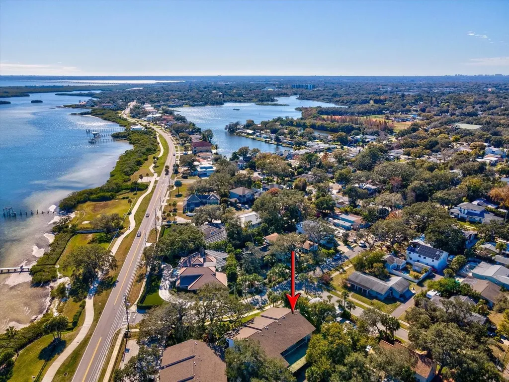 413 S Bayshore Boulevard Safety Harbor FL 34695