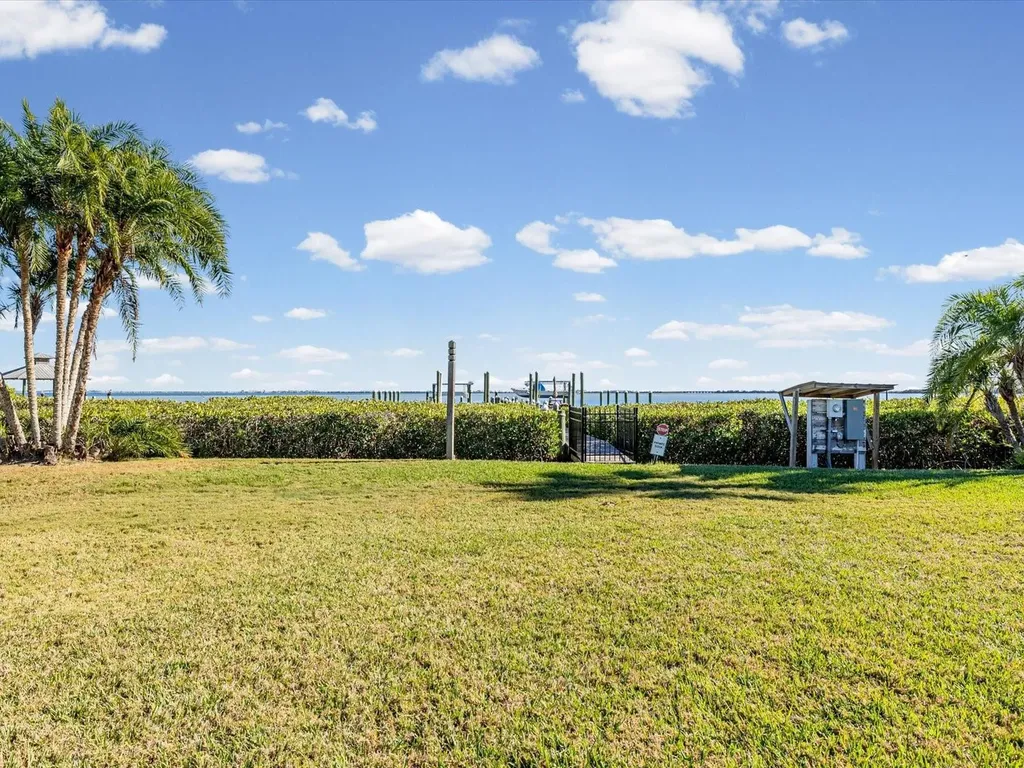 413 S Bayshore Boulevard Safety Harbor FL 34695