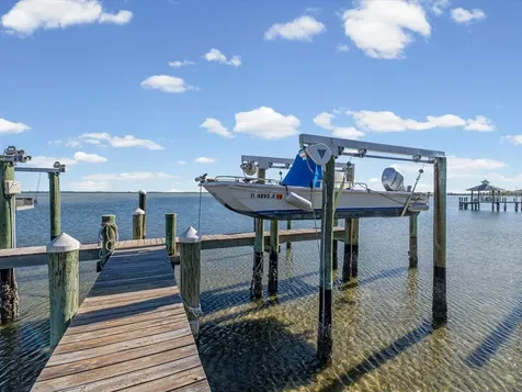 413 S Bayshore Boulevard Safety Harbor FL 34695