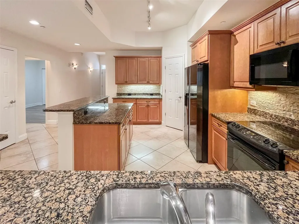7710 Lake Vista Court Bradenton FL 34202