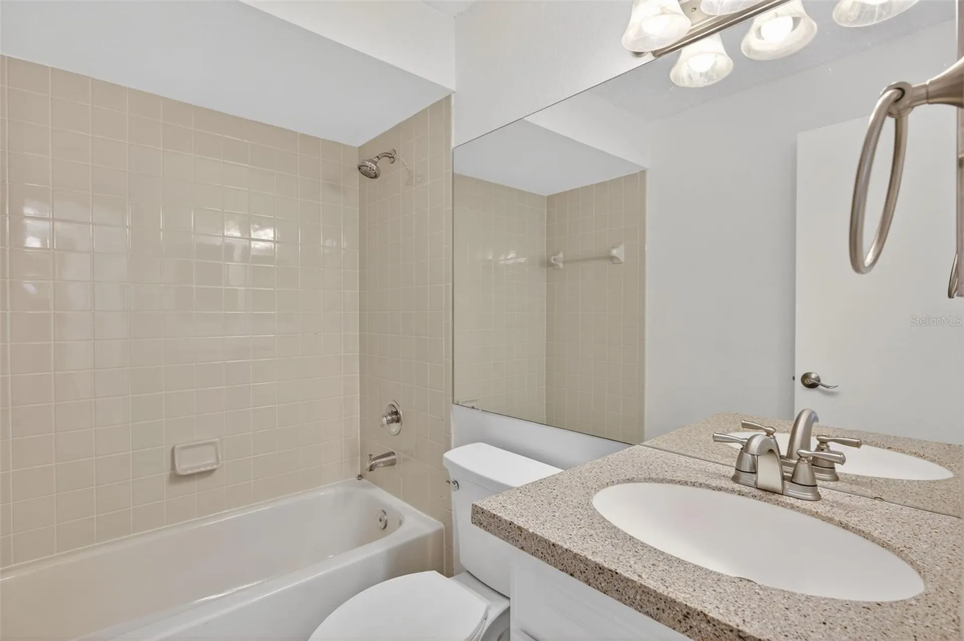484 Santa Cruz Place NE St Petersburg FL 33703