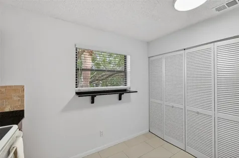 484 Santa Cruz Place NE St Petersburg FL 33703
