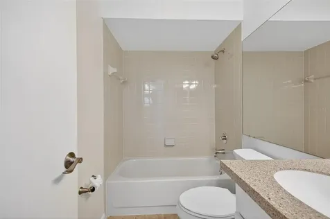 484 Santa Cruz Place NE St Petersburg FL 33703