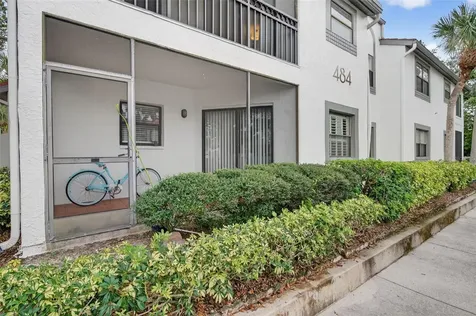 484 Santa Cruz Place NE St Petersburg FL 33703
