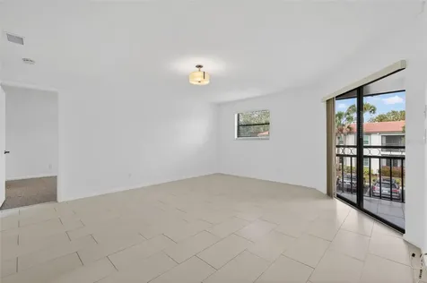 484 Santa Cruz Place NE St Petersburg FL 33703