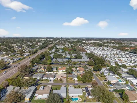 484 Santa Cruz Place NE St Petersburg FL 33703