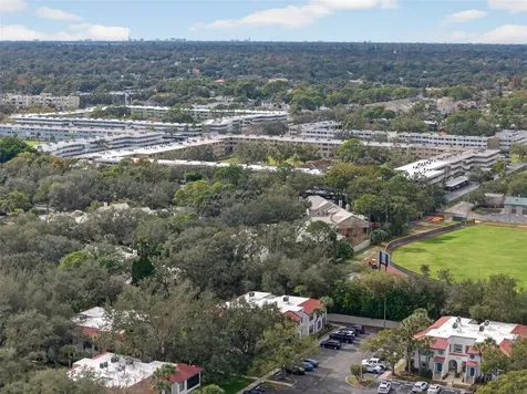 484 Santa Cruz Place NE St Petersburg FL 33703