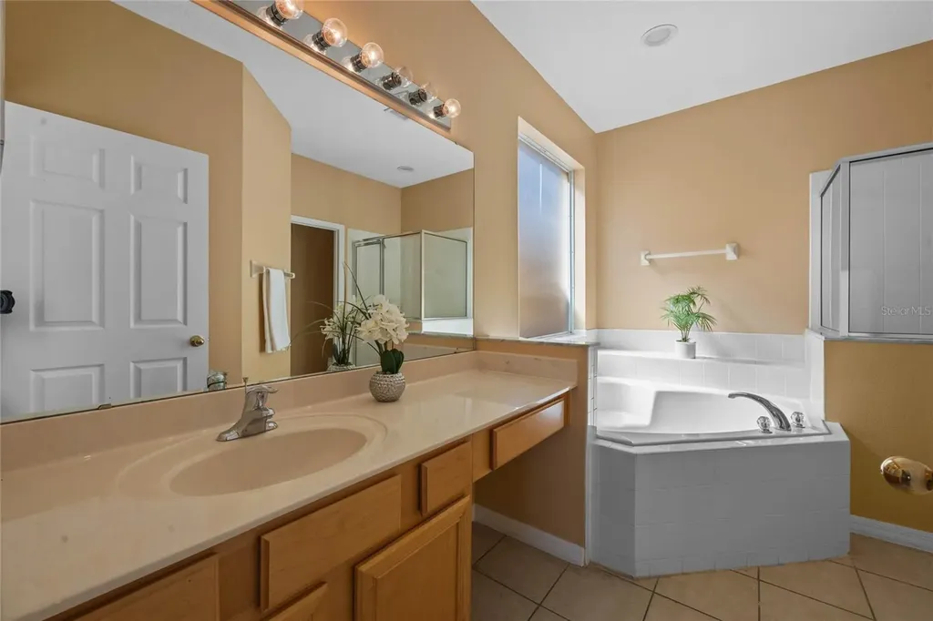 121 Madiera Beach Boulevard Kissimmee FL 34746