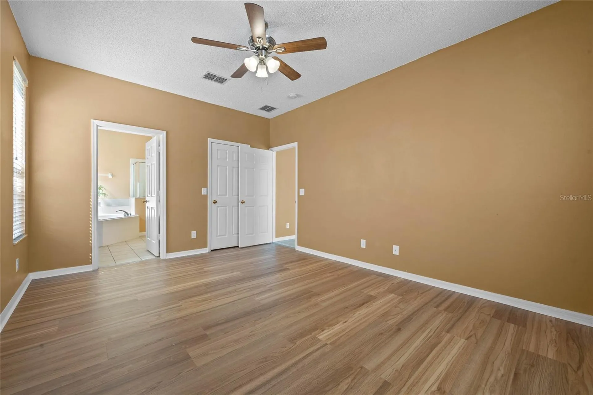 121 Madiera Beach Boulevard Kissimmee FL 34746
