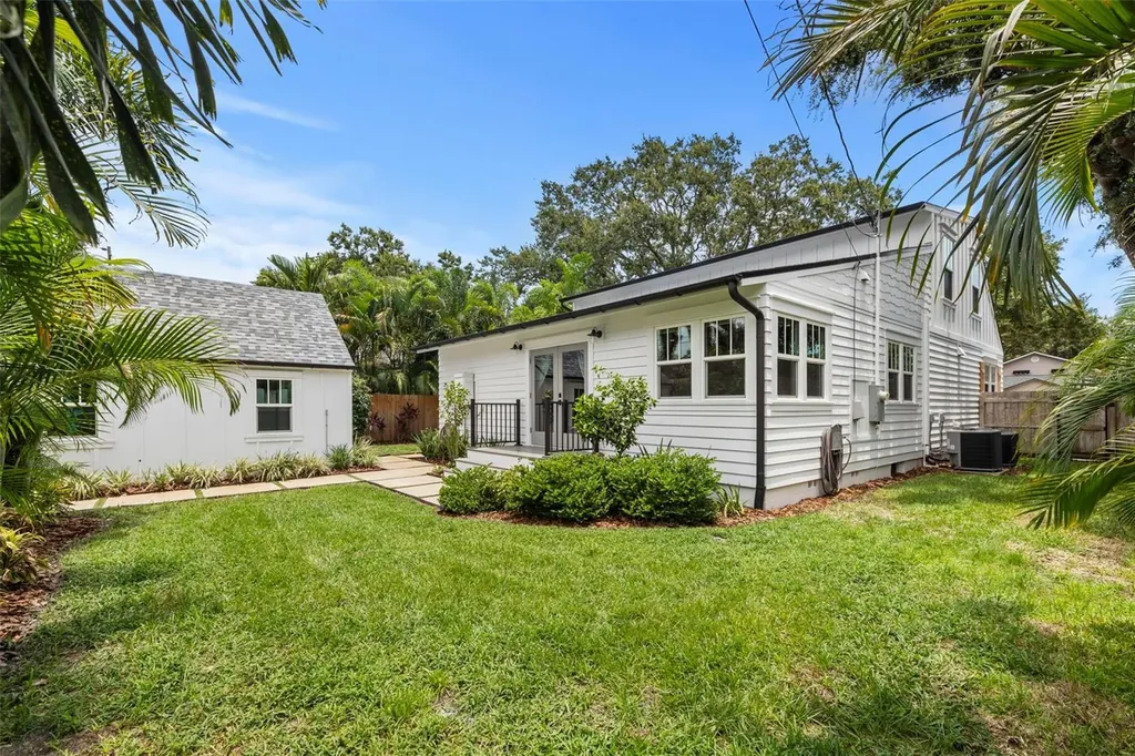 2420 14th Street N St Petersburg FL 33704