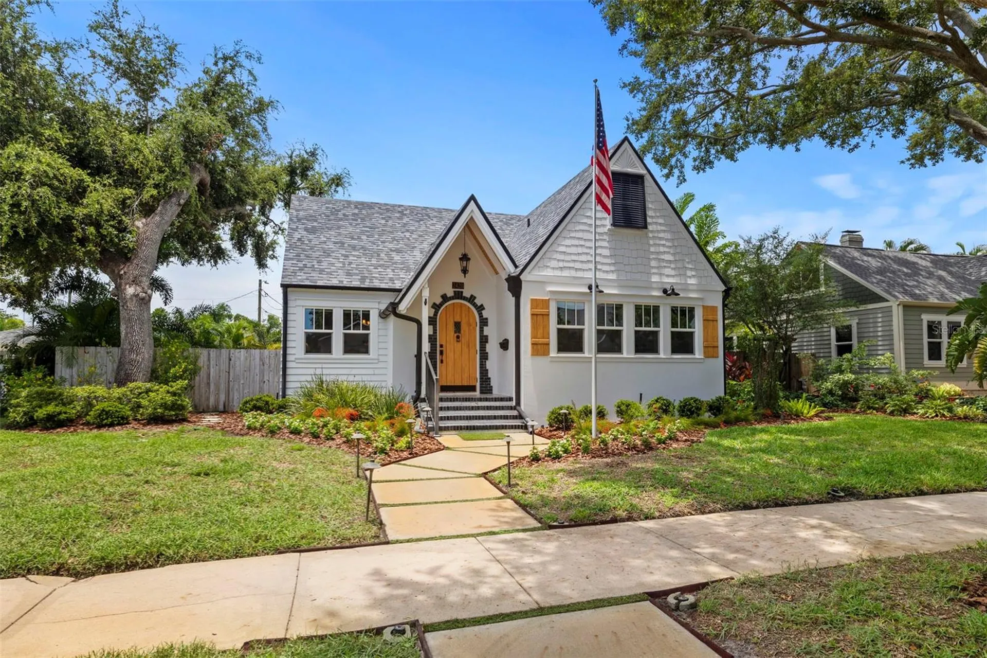 2420 14th Street N St Petersburg FL 33704