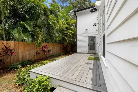 2420 14th Street N St Petersburg FL 33704