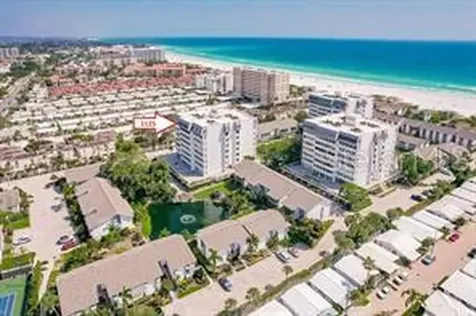6026 E Peppertree Way Sarasota FL 34242