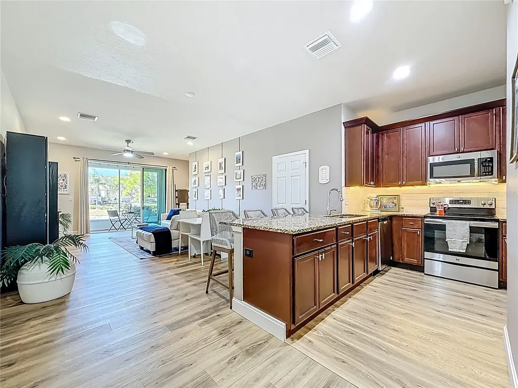1962 Marlington Way Clearwater FL 33763