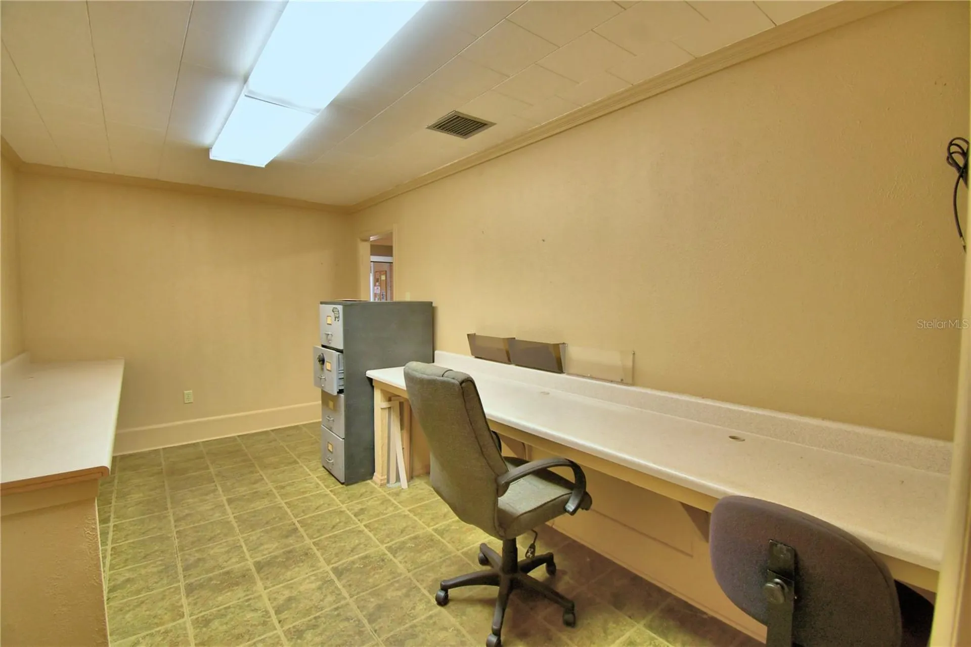 22 E Wall Street Frostproof FL 33843