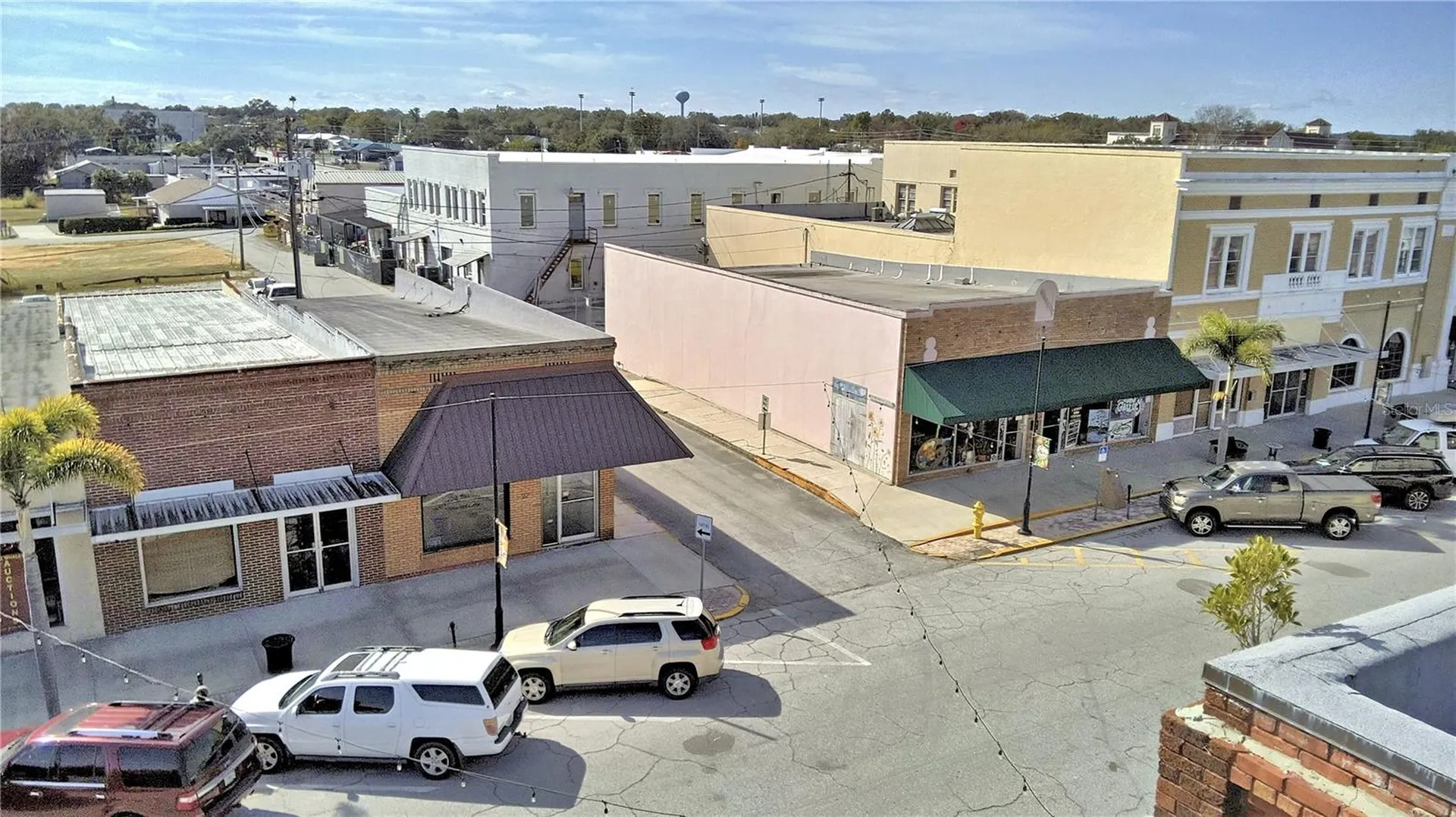 22 E Wall Street Frostproof FL 33843