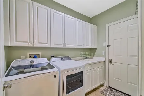 525 Mandalay Avenue Clearwater Beach FL 33767