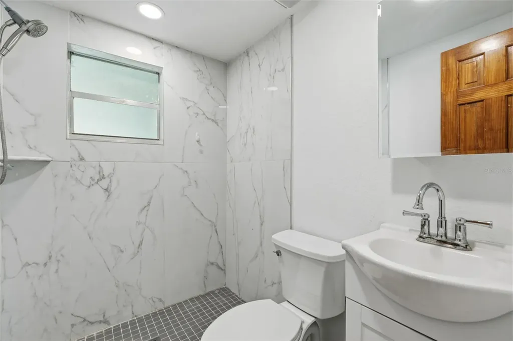 5802 Greenwood Way Holiday FL 34690