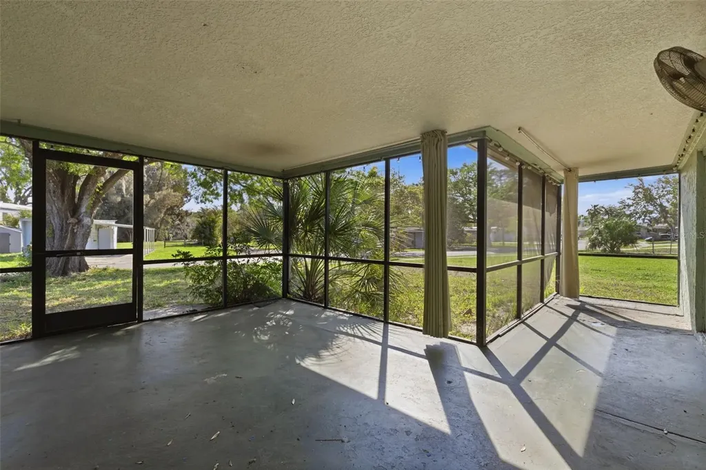 5802 Greenwood Way Holiday FL 34690
